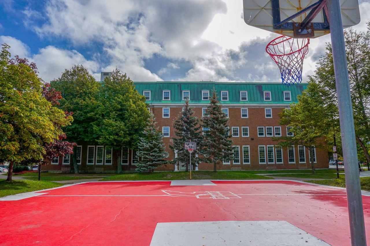 Memorial University St. John's Exterior photo